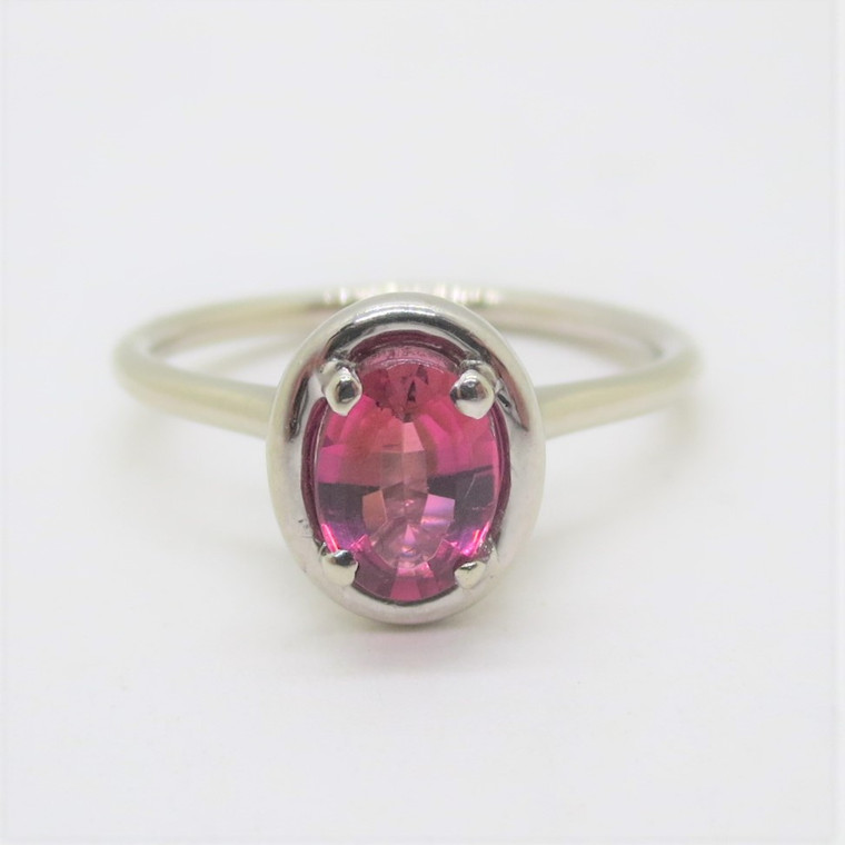14k White Gold Oval Pink Tourmaline Solitaire Fashion Ring Size 6 3/4