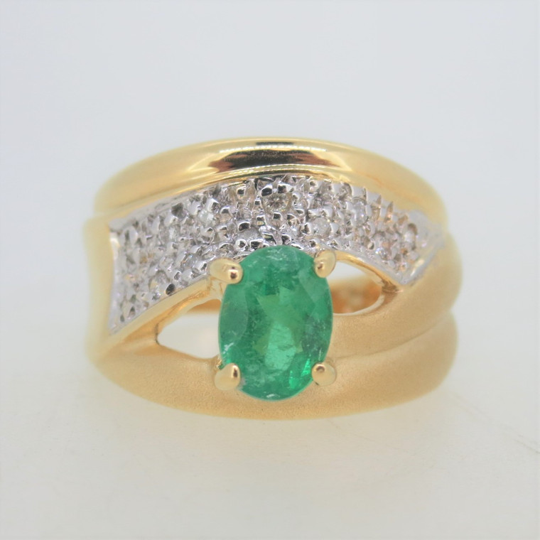 18k Yellow Gold Emerald with Diamond Accents Fashion Cocktail Ring Size 5 3/4