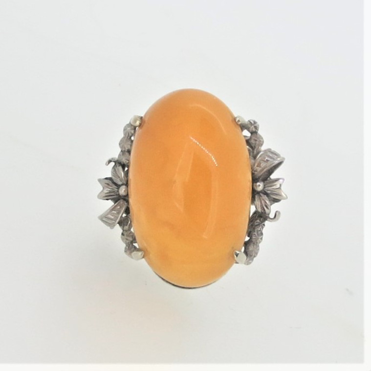 Vintage Silver Floral Designs Oval Cabochon Butterscotch Amber Unknown Assay Ring