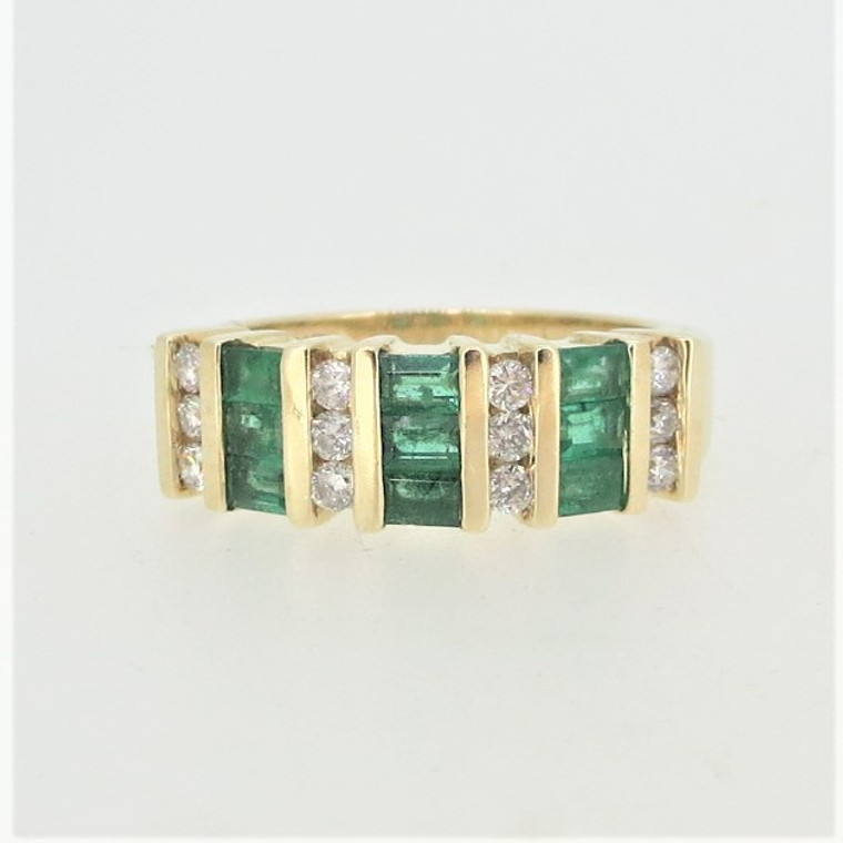 14K Yellow Gold Channel Set Emerald Diamond Fashion Band Ring Size 7