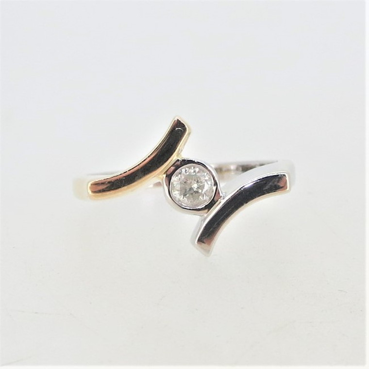 14K Two Tone APP .15ct Bezel Set Round Diamond Fashion Statement Ring Size 6.75