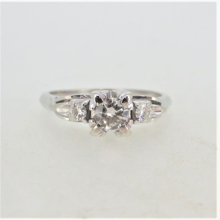 Vintage 18K White Gold Three Stone Engagement Wedding Ring Size 5.75