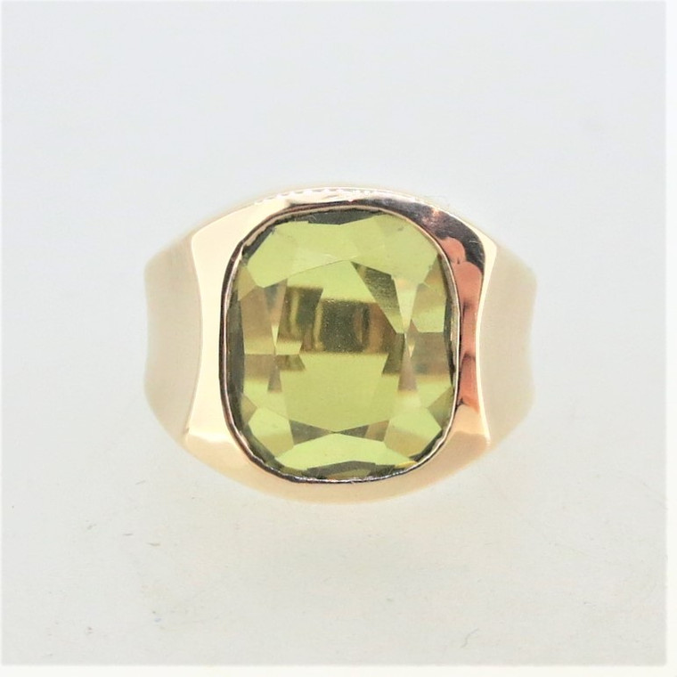 10K Yellow Gold Brushed Side Detail Green Peridot Unisex Fashion Ring Size 10