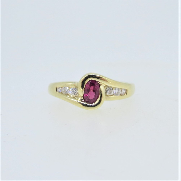 14K Yellow Gold Oval Ruby APP 1/10cttw Diamond Accented Fashion Ring Size 4.75