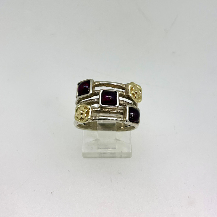 Sterling Silver Garnet and 14K Gold Israel Flower Detail Ring Size 6 ½