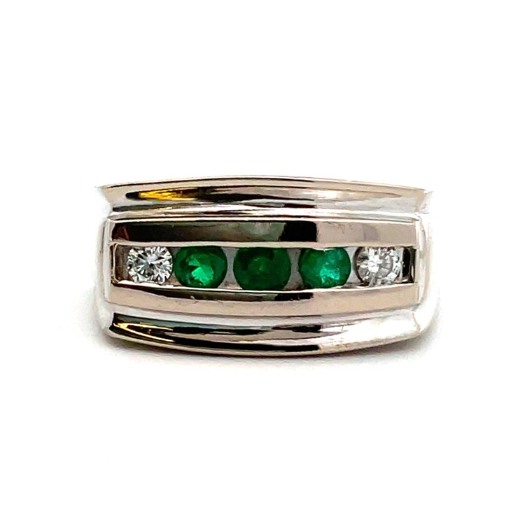 18K White Gold APP .15 Diamond & Emerald Band Ring Size 10