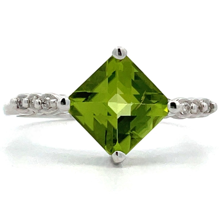 14k White Gold Approx. .04 Diamond Accented Princess Cut Peridot Ring Size 6.75