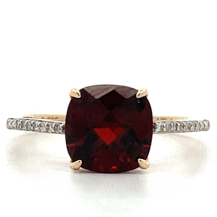 14K Gold Approx. .07 TDW Diamond Accented Square Garnet Ring Size 7