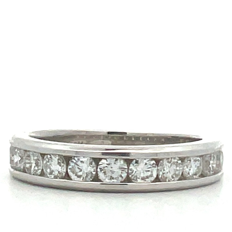 14K White Gold Single Band 12 Diamonds Set In 1.00 Diamond TDW Ring Size 7