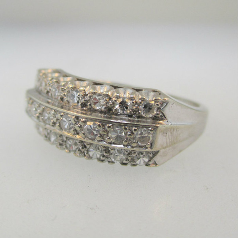 Vintage CA 1940s 14k White Gold Approx .42ct TW Round Brilliant Cut Diamond Ring Size 6 1/2 