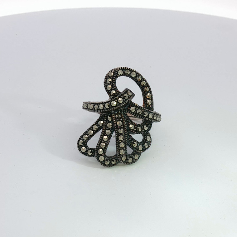Sterling Silver Marcasite Swirly Fashion Ring Size 6