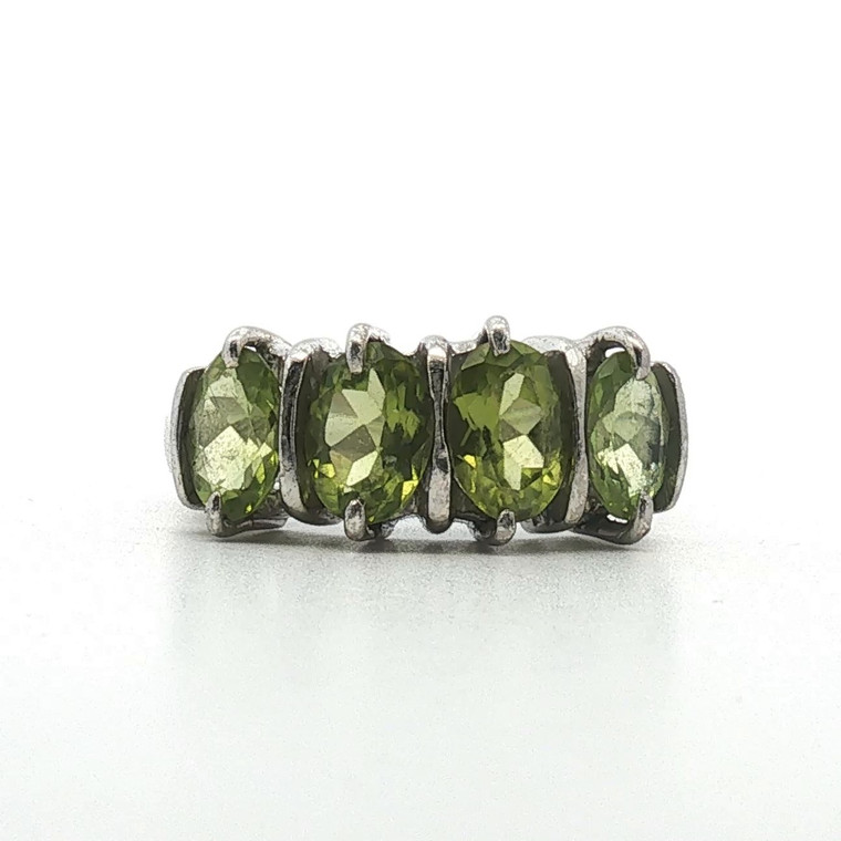 Sterling Silver Peridot Oval Cut Stackable Ring Size 7