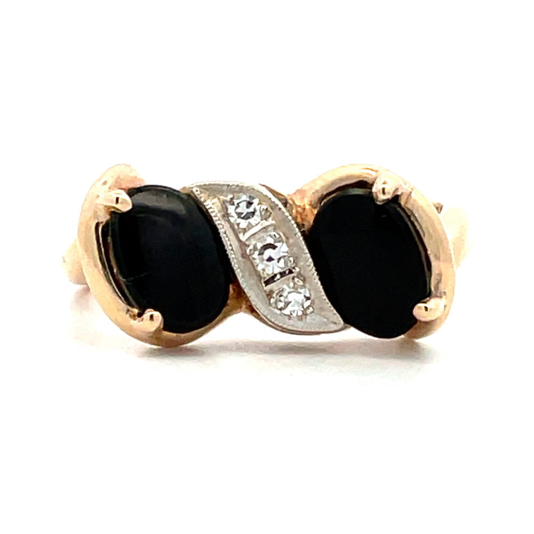 14K Yellow Gold Oval Cabochon Onyx with 3-Stone Diamond Accents Ring Size 7