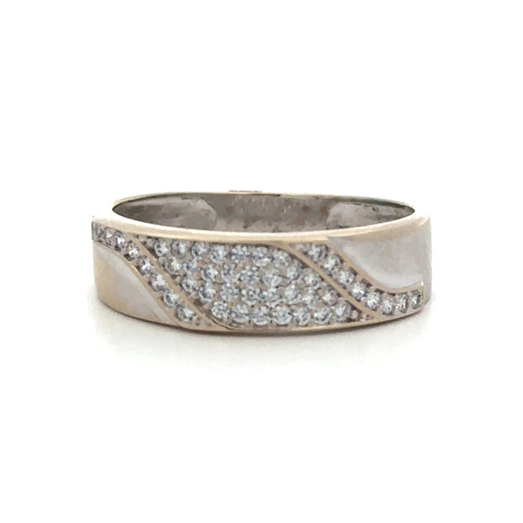 10K White Gold Diamonds in a Pave-Wave Design Band Ring Size 8.75