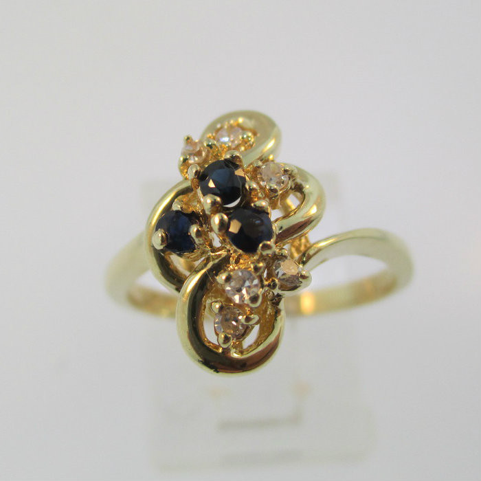 14k Yellow Gold Sapphire and Diamond Cocktail Ring Size  6 1/2