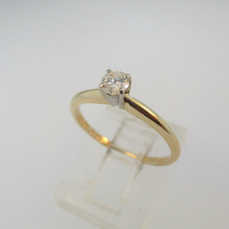 14k Yellow Gold Approx .18ct Round Brilliant Cut Solitaire Diamond Ring Size 5 3/4 