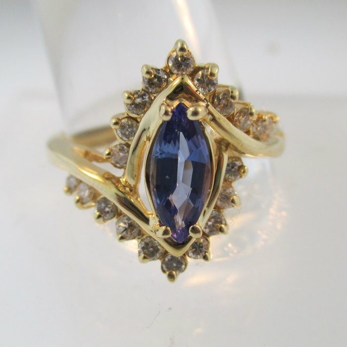 14k Yellow Gold LeVian Tanzanite Ring with Approx .25ct ct Diamonds Size 10