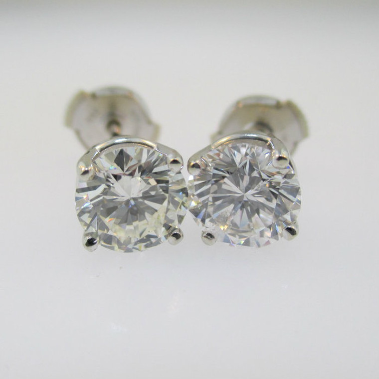 14k White Gold Approx 2.0ct TW Round Brilliant Cut Diamond Stud Earrings