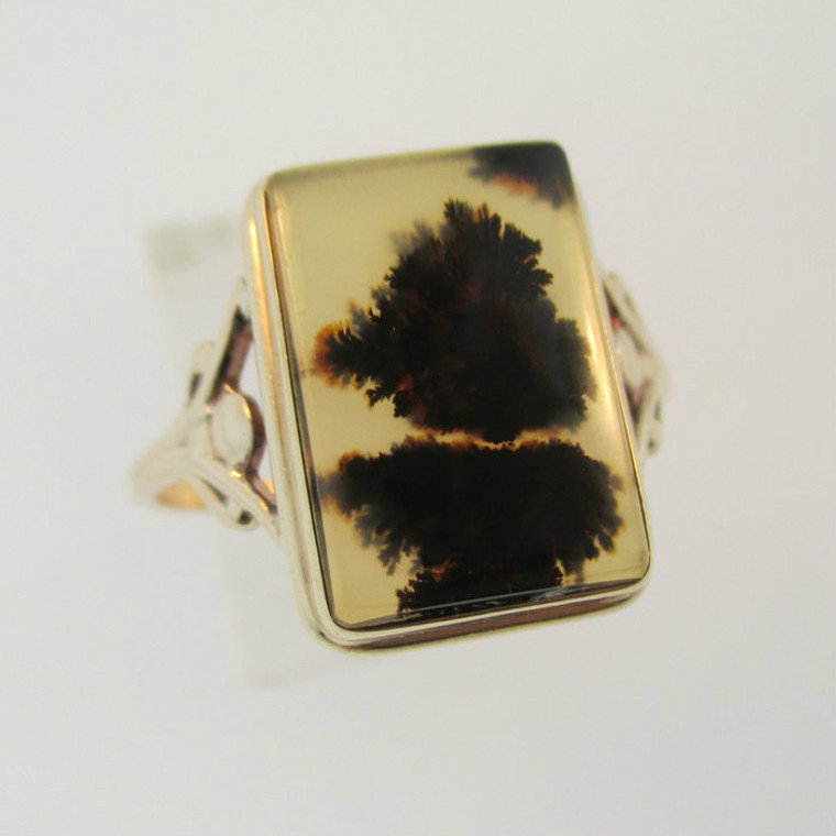 10k Yellow Gold Moss Agate Ring Size 9