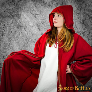 Mouw Cape - Maroon Mouw Cape - Maroon