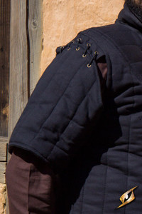 Koop een Epic Armoury Korte Mouwen voor Krijger Gambeson - Zwart bij Avothea Store