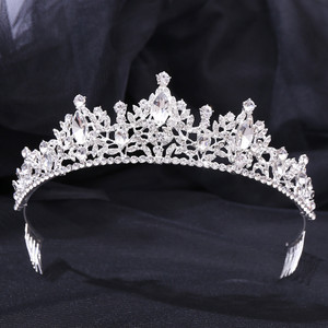 Koop een disney prinsessen Tiara Lillian - Zilver/Wit met fijne strass steentjes bij Avothea Store