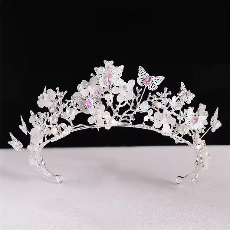 Koop een zilveren disney elfenprinses tiara Floralis met fijne strass steentjes, parels en blometjes op Avotheastore.com