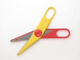 Vintage Platopia Bond Free Japan 6.37" Red Yellow Compact Scissors
