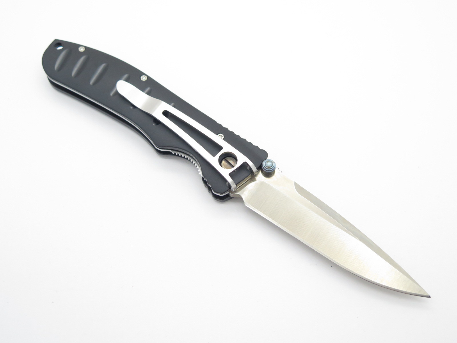 Mcusta Seki Japan MC-102 Stingray Black Aluminum VG-10 Folding