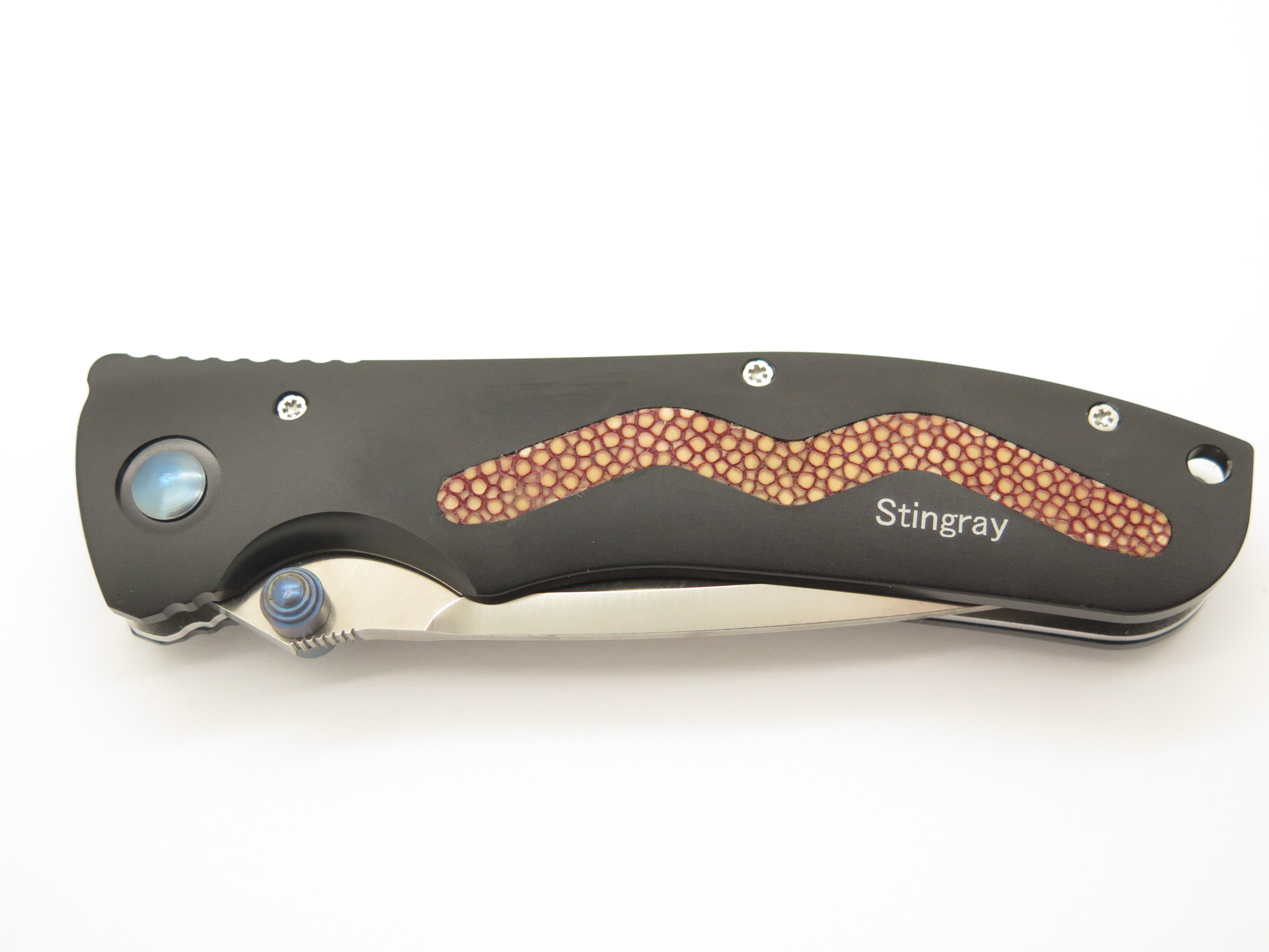 Mcusta Seki Japan MC-102 Stingray Black Aluminum VG-10 Folding