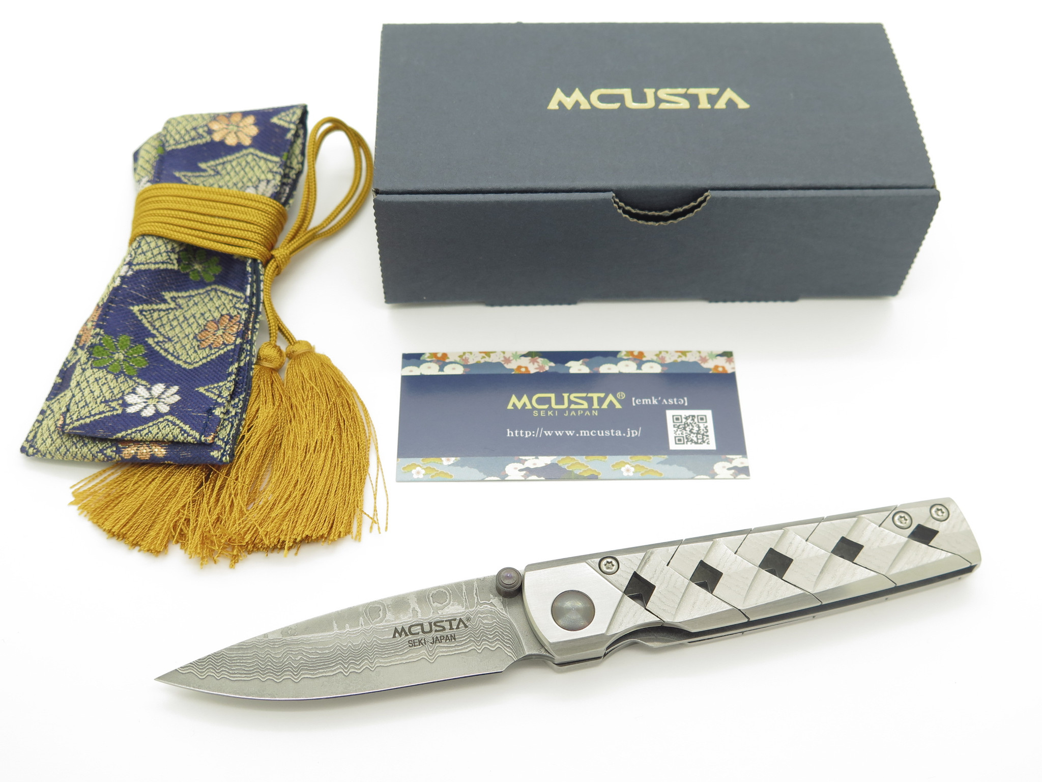 Mcusta Seki Japan Yoroi MC-37D VG-10 San Mai Damascus Small