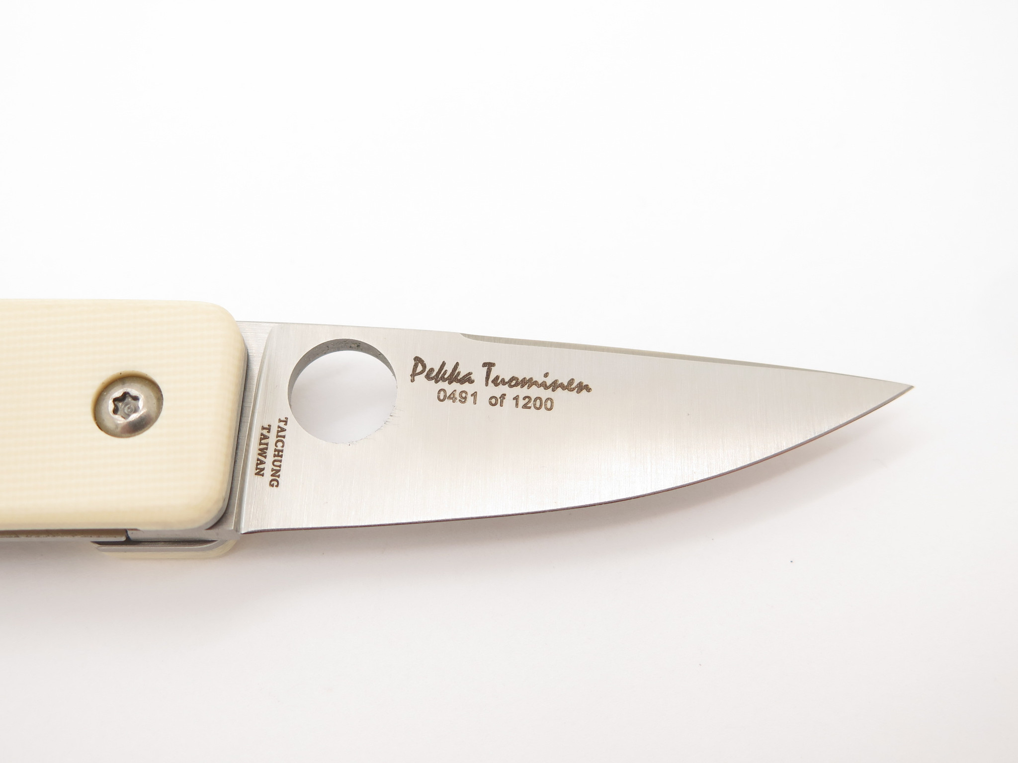 わかlil Spyderco C221GPWH Lil Nilakka Limited Edition Folding Puukko RWL