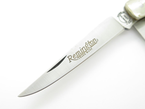 Vintage Remington UMC Waterfowl R2 Delrin Handle Folding Pocket Knife