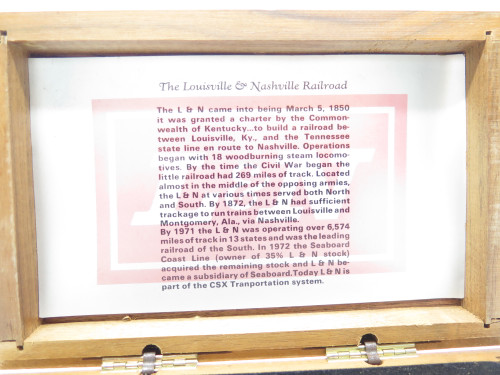 Vintage 1996 Case XX 6254 Trapper L & N Railroad Pocket Knife in Music Box