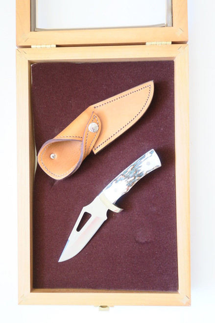 Buck 400 Limited Edition Chuck Buck Signature Stag BG-42 Fixed Hunting Knife