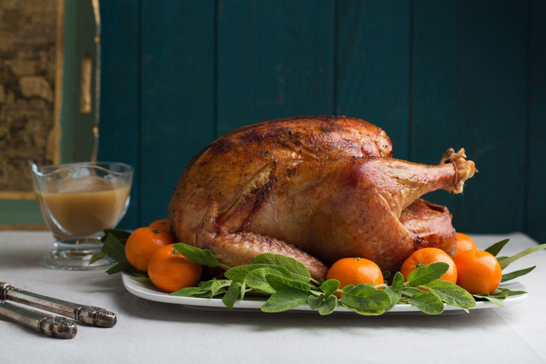 Thanksgiving Turkey Carving Perfected with ePrague's Kitchen Cutlery Lineup