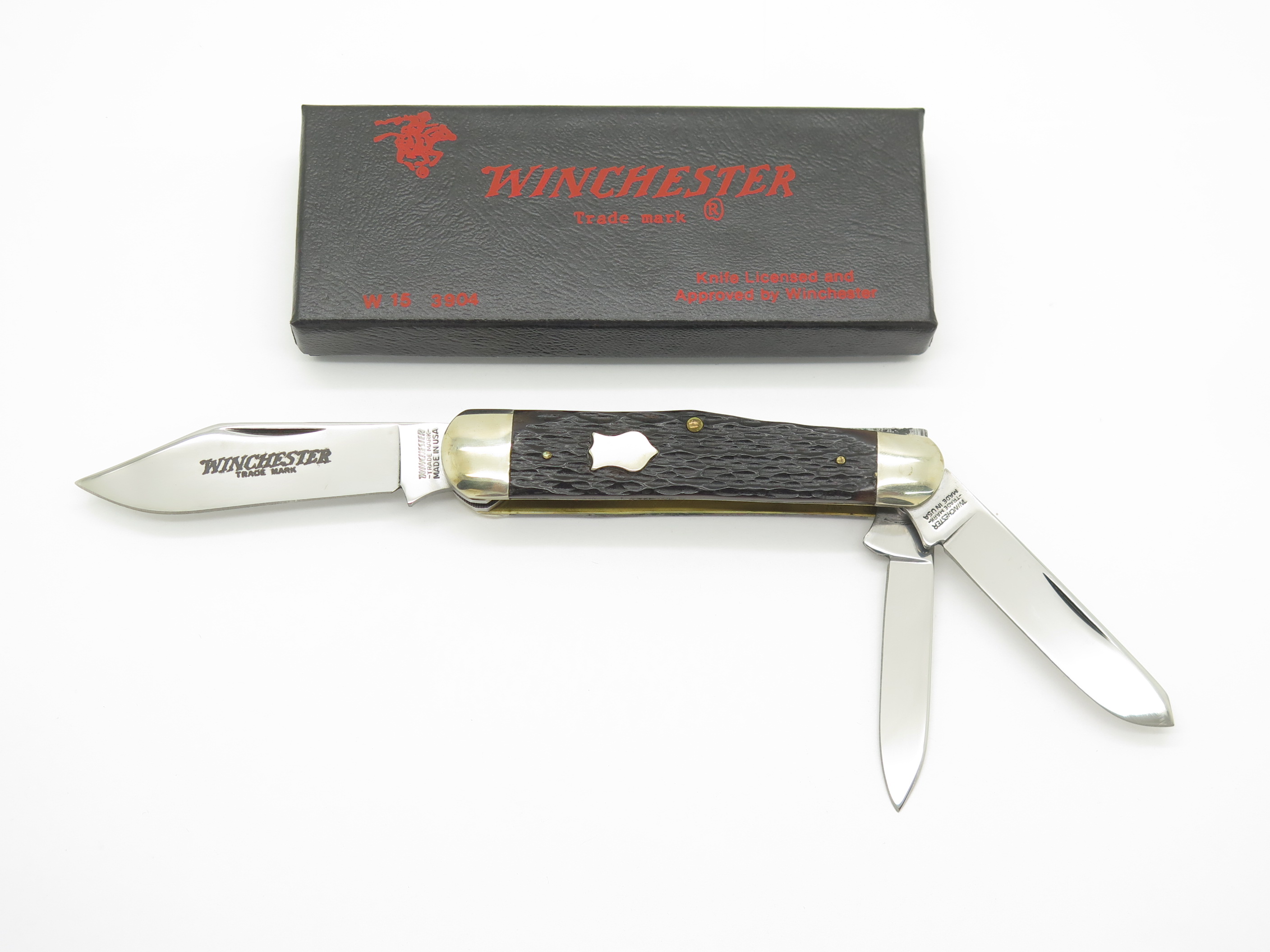 Vintage 1988 Winchester USA 3904 Jigged Bone Whittler