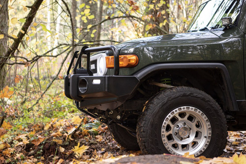 Classic Off Road Bumper Suited For Toyota FJ Cruiser Classic Off Road Bumper Suited For Toyota FJ Cruiser
