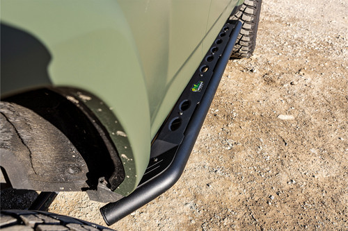 Raid Series Rock Rails / Heavy Duty Side Steps Suited For 2010+ Toyota 4Runner Non-KDSS Raid Series Rock Rails / Heavy Duty Side Steps Suited For 2010+ Toyota 4Runner Non-KDSS