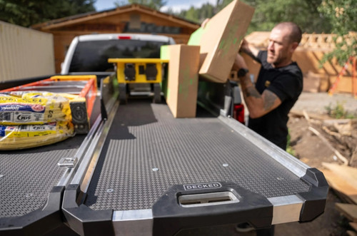 Decked CargoGlide 600