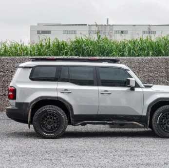 Arcane Warrior  |  Toyota Land Cruiser 250 M'LinkX Roof Rack Platform (Full-Length/No OEM Rails)