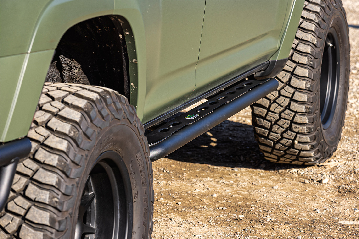 IM4x4_Raid_Rock_Rails_4Runner_