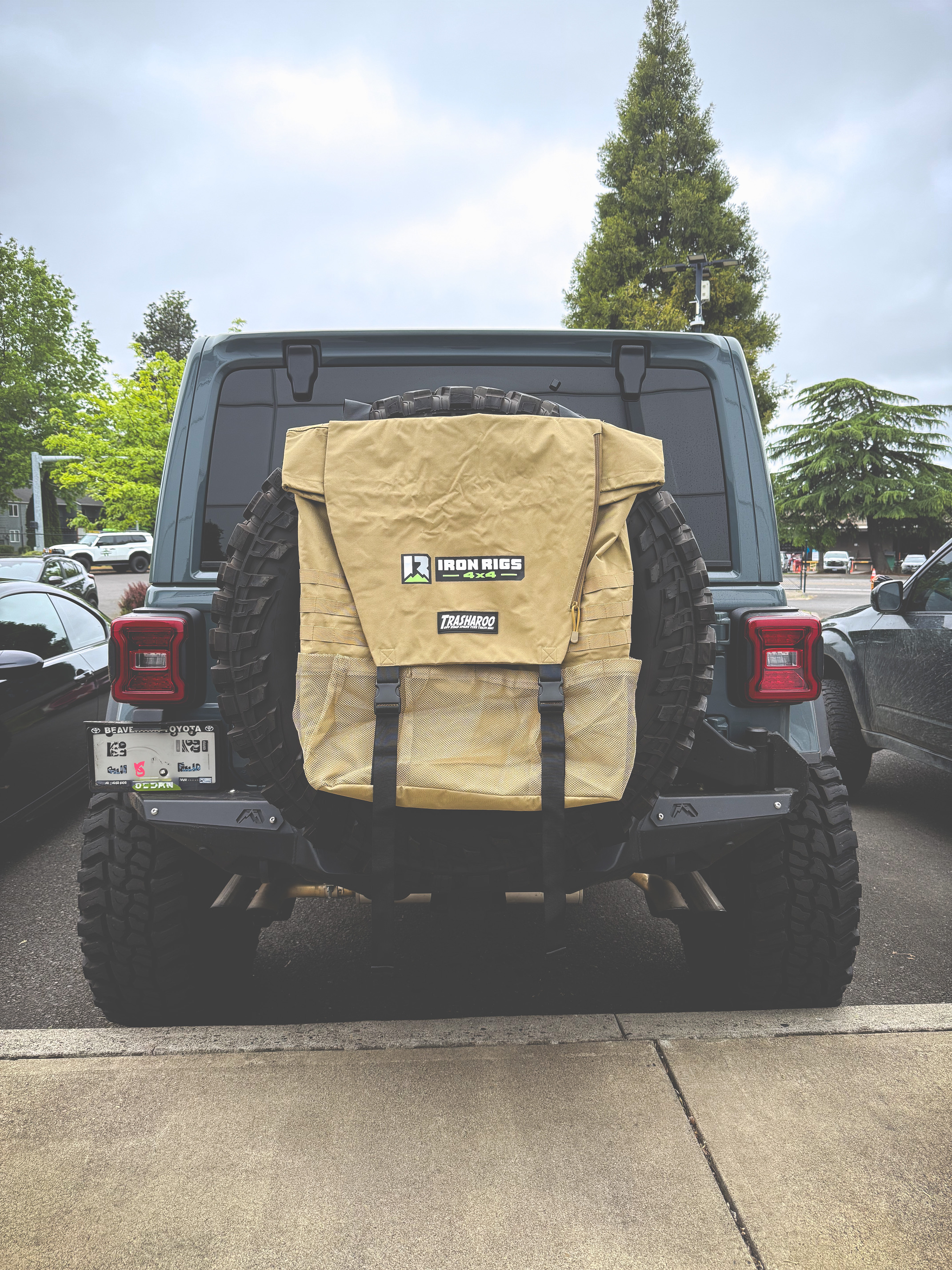 Trasharoo Spare Tire Trash Bag | Storage Bag TAN Trasharoo Spare Tire Trash Bag | Storage Bag TAN