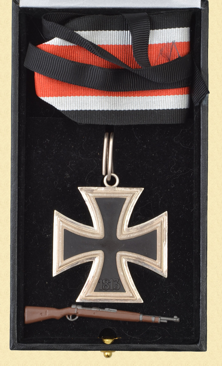 GERMAN KNIGHTS CROSS OF THE IRON CROSS - C51550