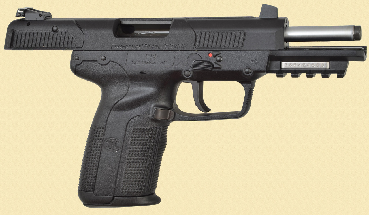 FN FIVE-SEVEN - D34066 - Simpson Ltd