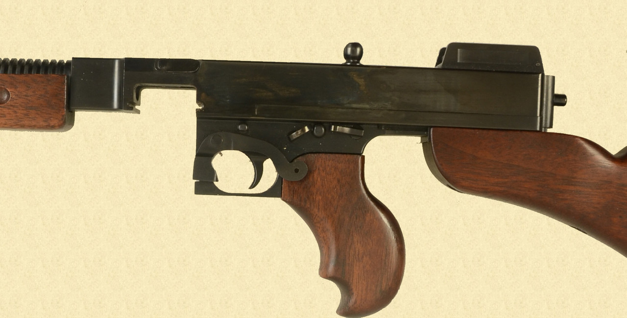 AUTO ORDNANCE 1928 THOMPSON 1/2 SCALE NON-GUN - M9147