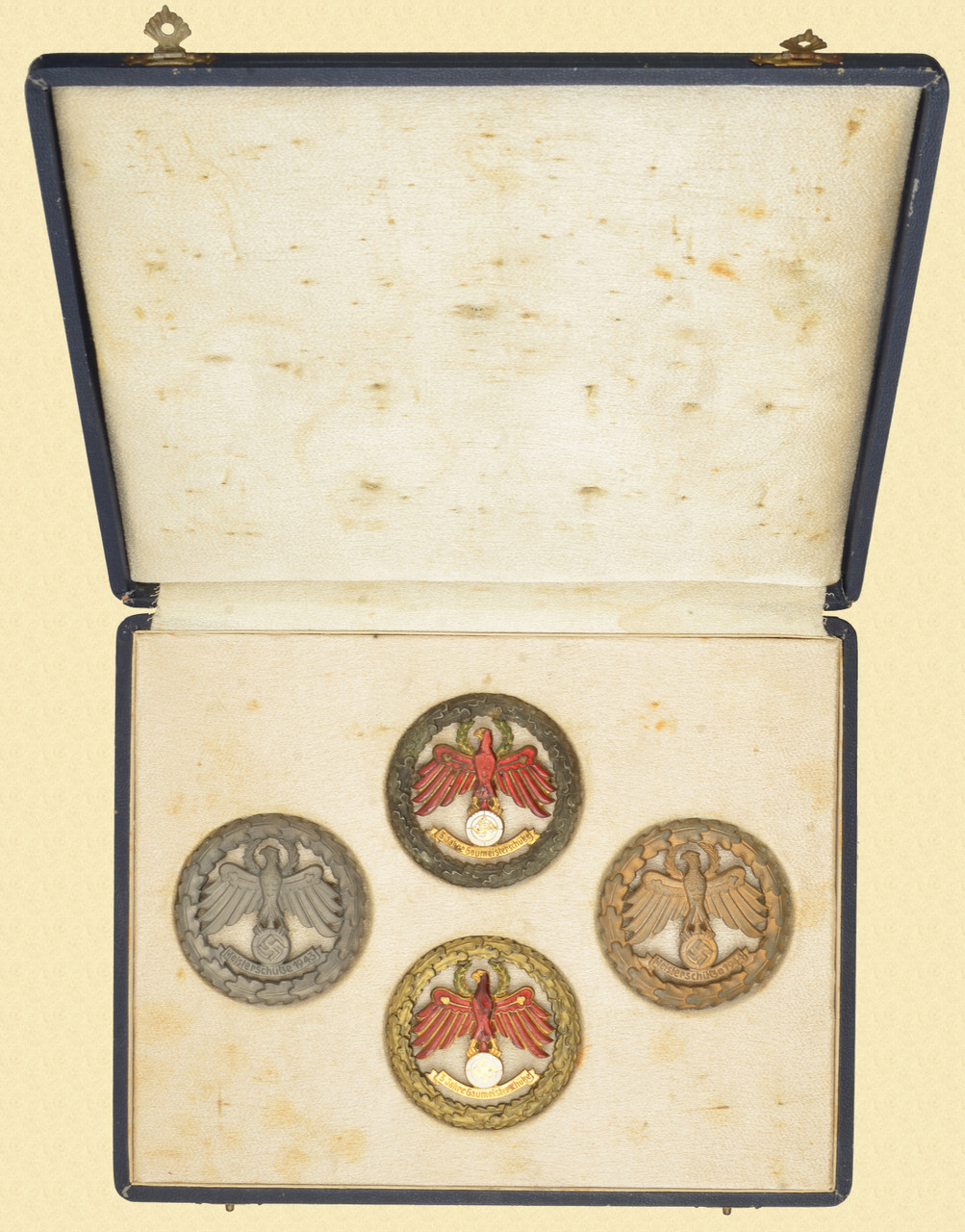 GERMAN MEISTER SCHUTZE BADGES- CASED - C54217