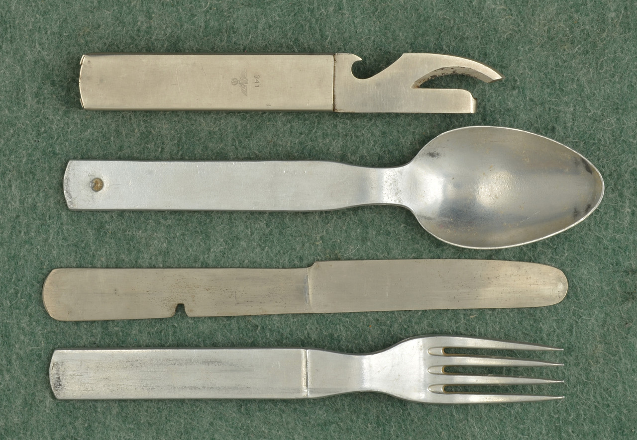 GERMAN WW2 CUTLERY MESS SET - C59087