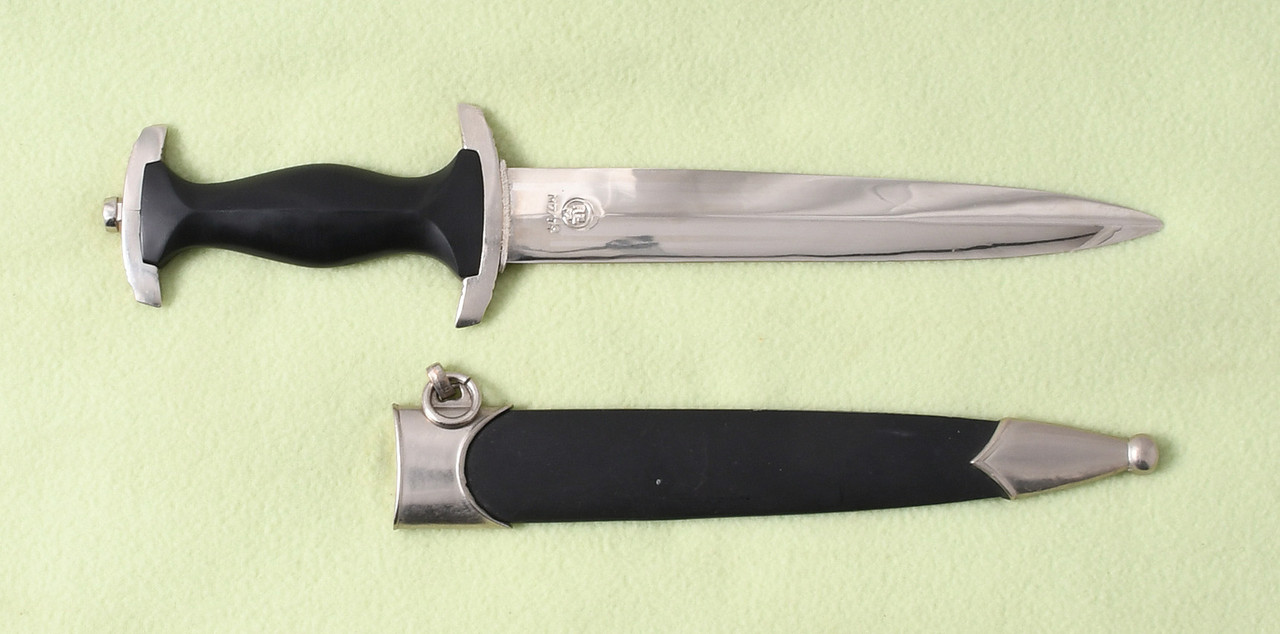 REPRODUCTION GERMAN SS DAGGER - M11137