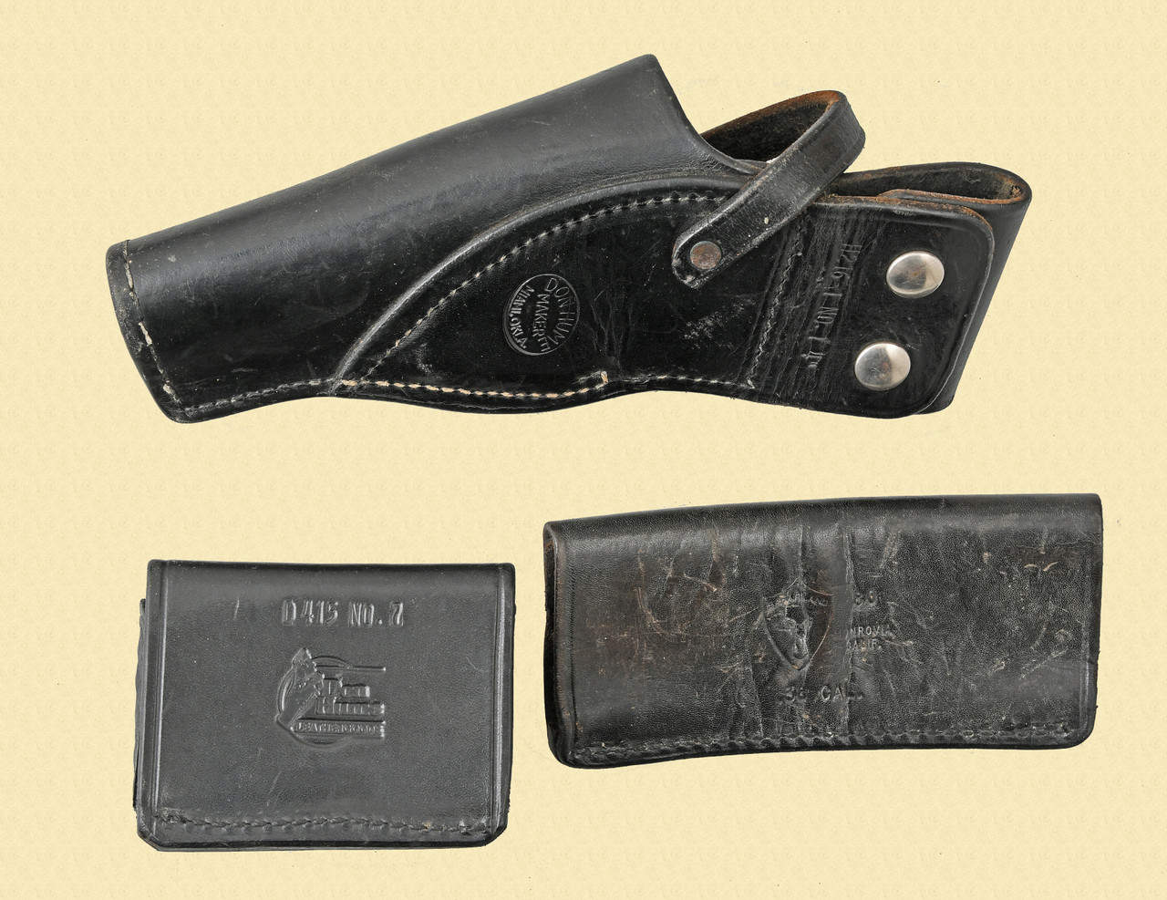HUME HOLSTER W/ACCESSORIES - C63026